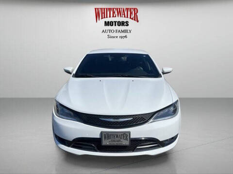 2016 Chrysler 200 S