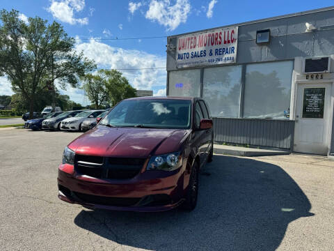 2017 Dodge Grand Caravan for sale at United Motors LLC in Saint Francis WI