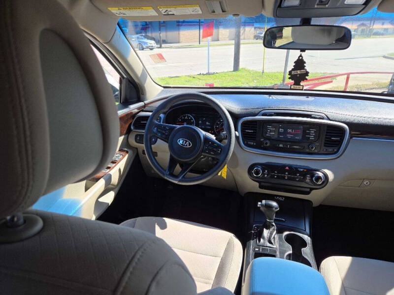 2016 Kia Sorento LX V6