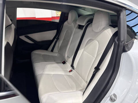 2020 Tesla Model 3 Performance