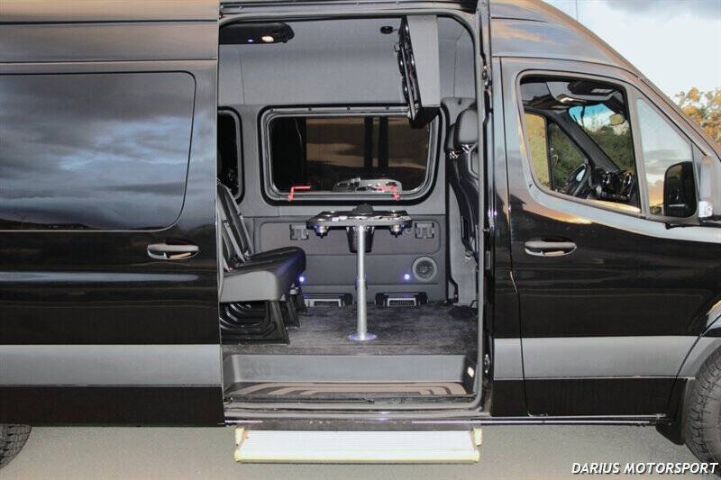 2024 Mercedes-Benz Sprinter 2500