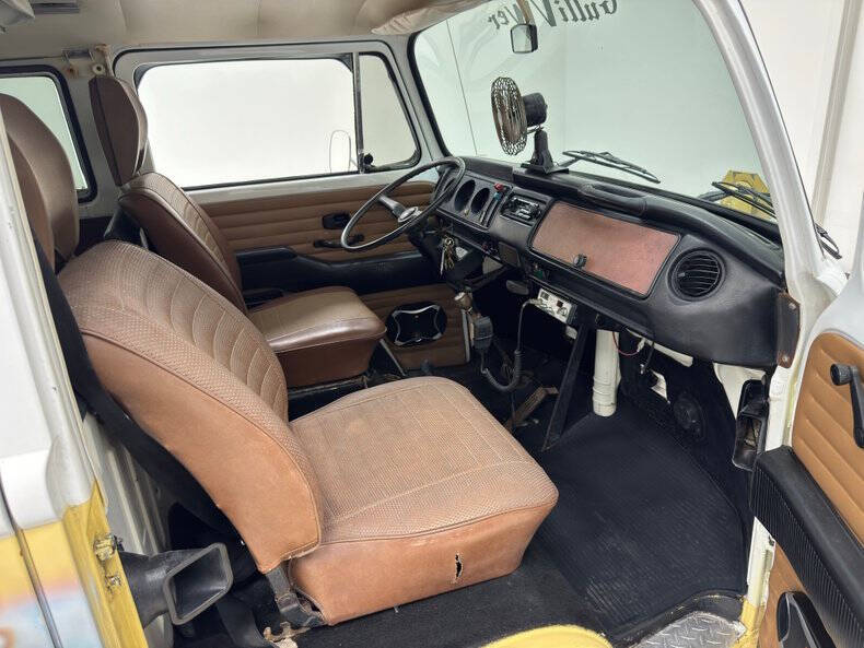 1976 Volkswagen Bus