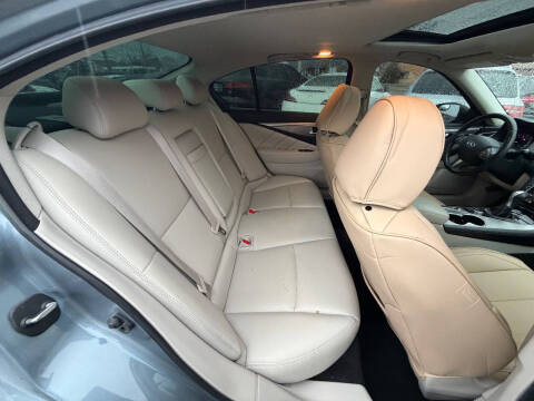 2014 Infiniti Q50 Premium