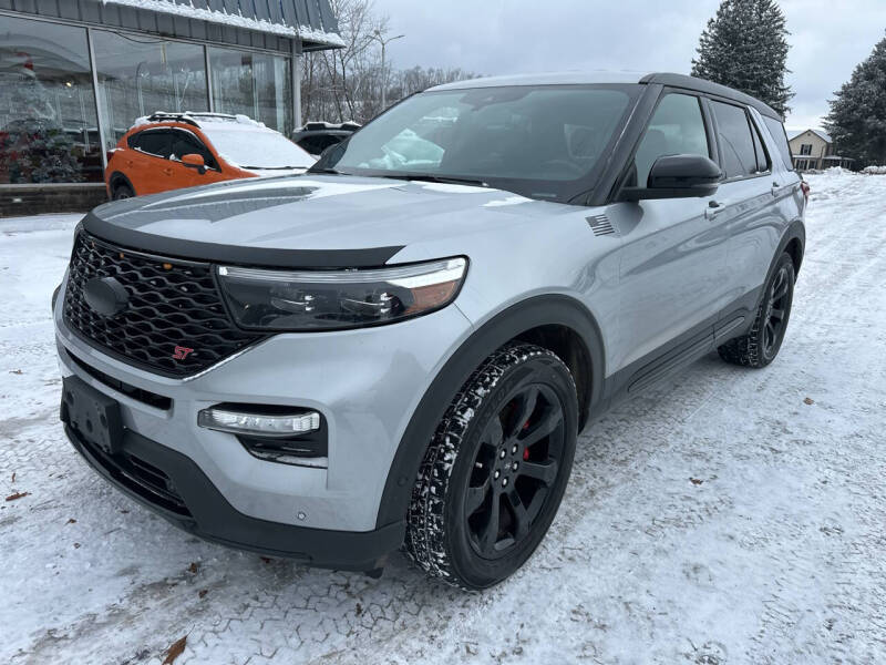 2021 Ford Explorer ST's photo