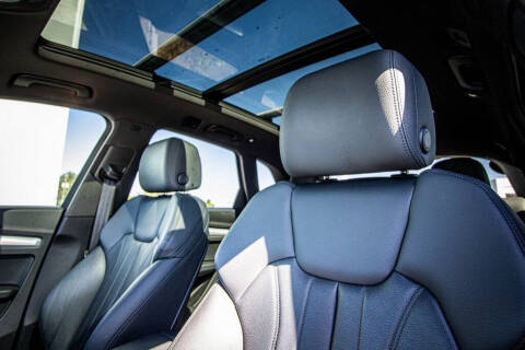 2020 Audi Q5 quattro Titanium Prem Pl 45 TFSI