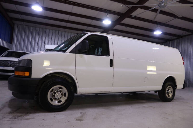 2020 Chevrolet Express Cargo Work Van's photo