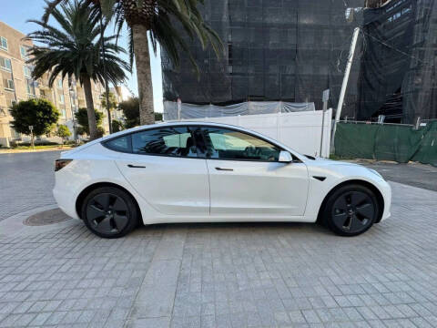 2021 Tesla Model 3 Standard Range Plus