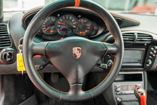 2003 Porsche 911 18