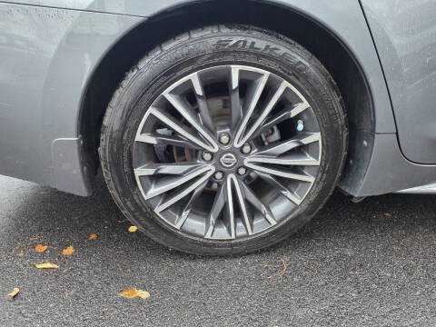 2018 Nissan Maxima Platinum