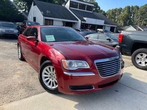 2013 Chrysler 300 for sale at Alpha Car Land LLC in Snellville GA