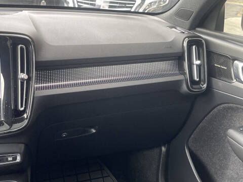 2019 Volvo XC40 T5 R-Design