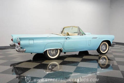 1957 Ford Thunderbird