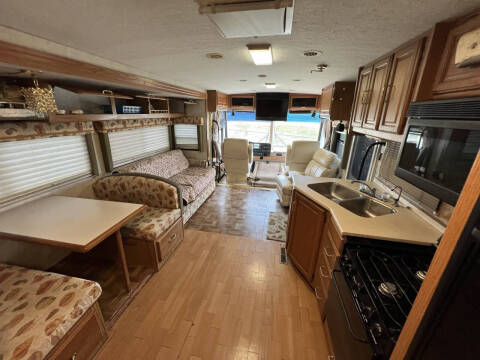 2000 Winnebago Adventurer