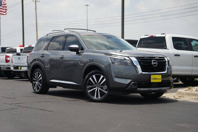 2025 Nissan Pathfinder Platinum