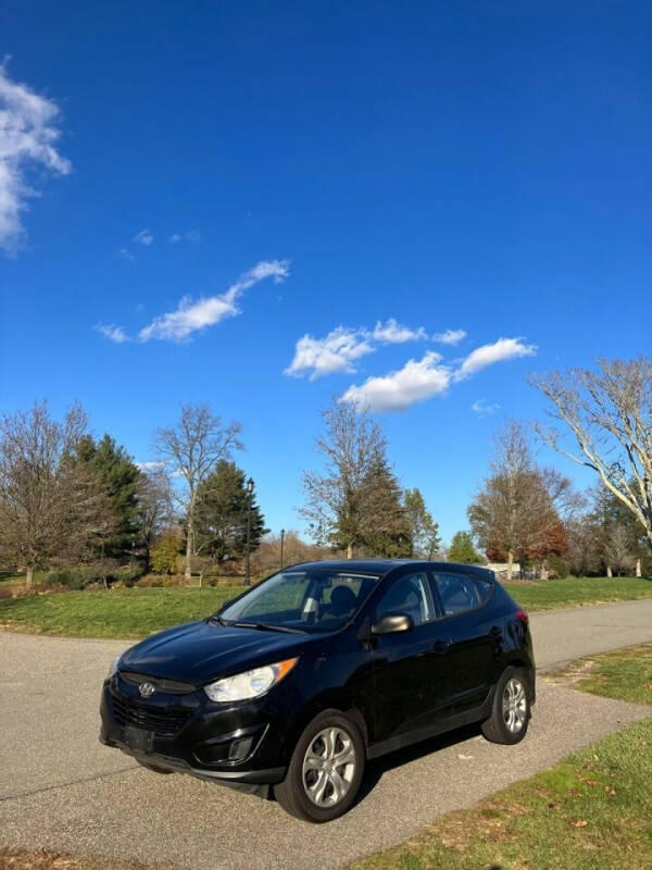 2010 Hyundai Tucson for sale at KG MOTORS in West Newton MA