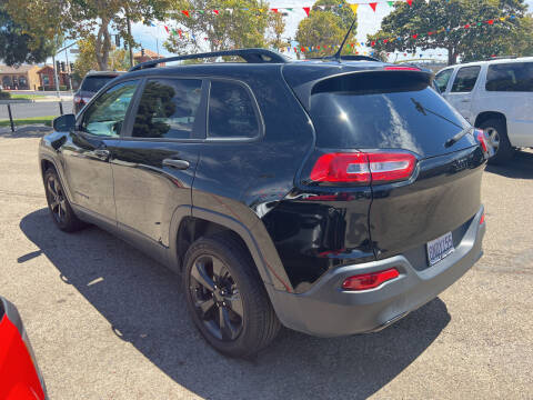 2017 Jeep Cherokee Sport