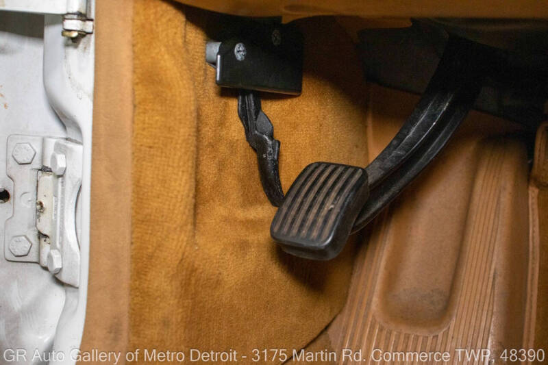 1991 Mercedes-Benz 560-Class 560 SEL