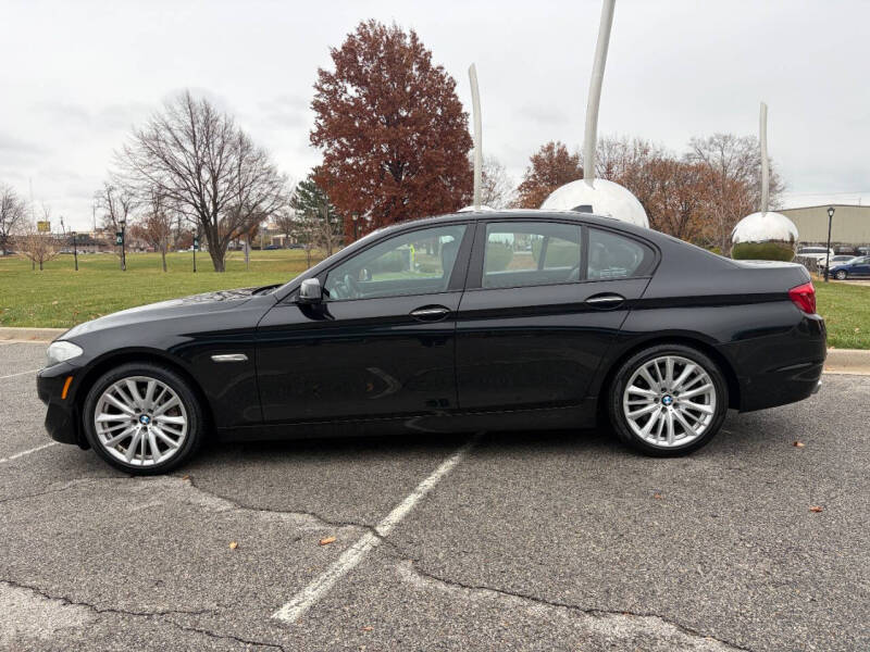 2012 BMW 5 Series 550i