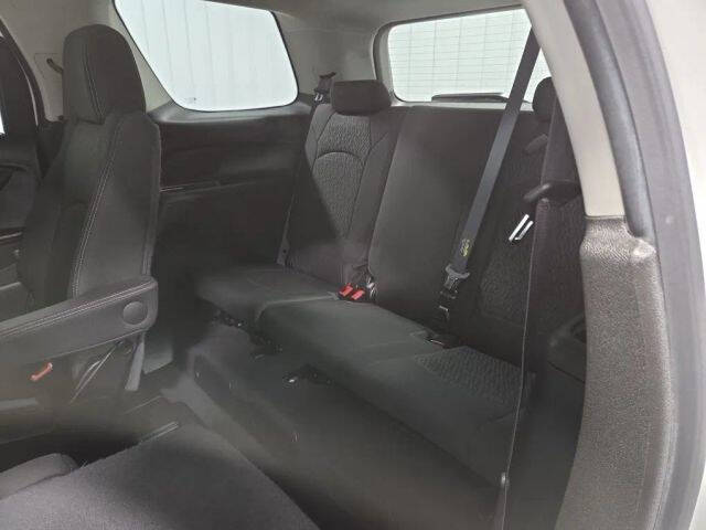 2013 GMC Acadia SLE-2