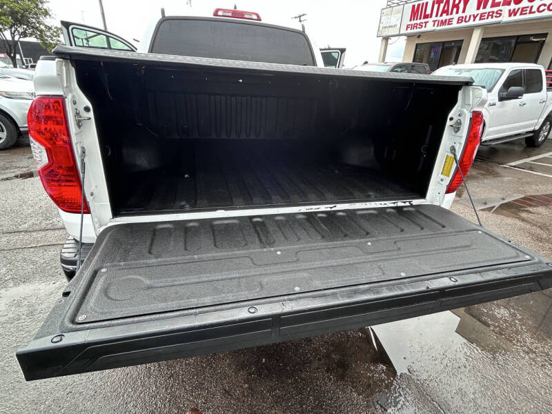 2020 Toyota Tundra SR5