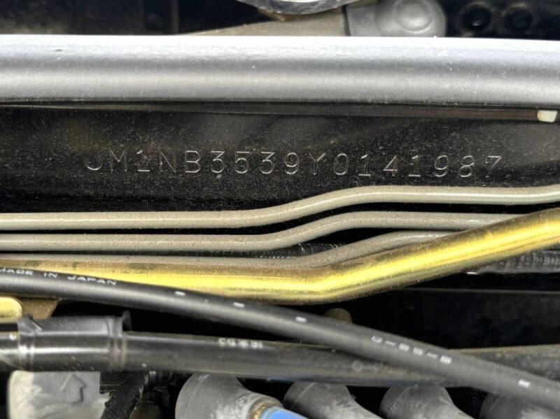 2000 Mazda MX-5 Miata LS