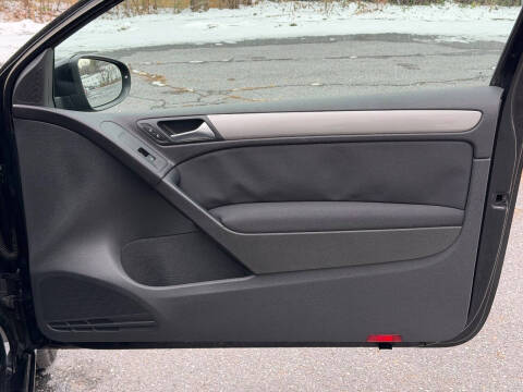 2013 Volkswagen Golf 2.5L PZEV