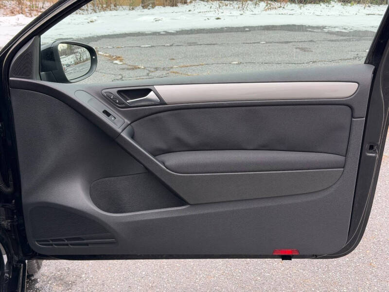 2013 Volkswagen Golf 2.5L PZEV