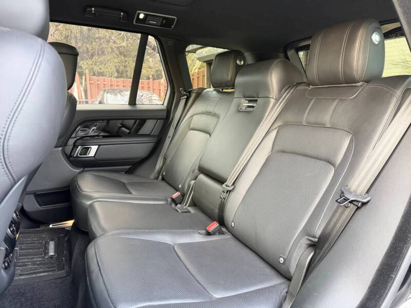 2020 Land Rover Range Rover P525 HSE