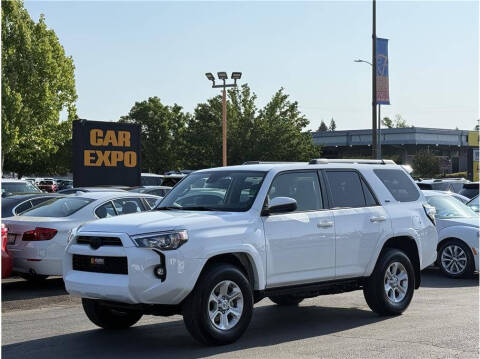 2024 Toyota 4Runner SR5