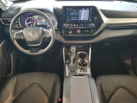 2022 Toyota Highlander Limited