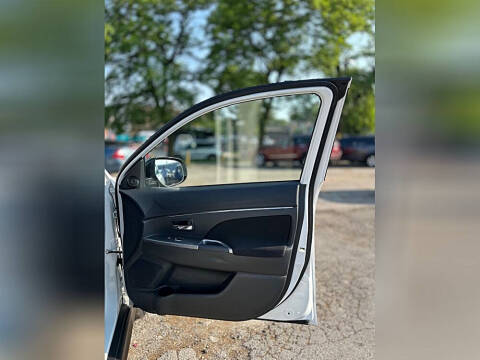 2019 Mitsubishi Outlander Sport SE