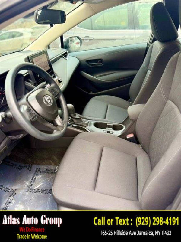 2025 Toyota Corolla LE