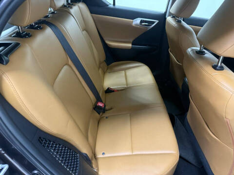 2011 Lexus CT 200h Premium