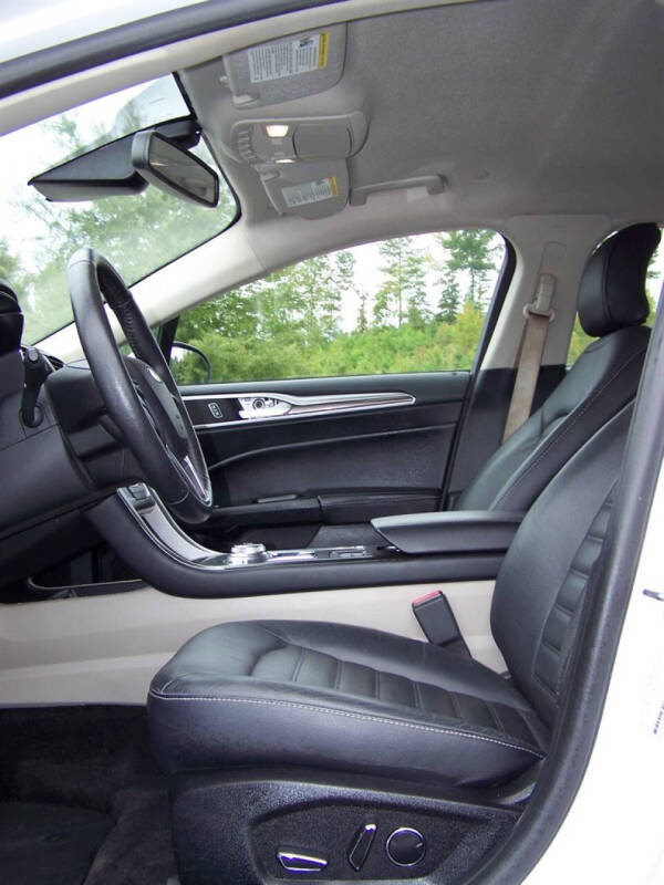 2018 Ford Fusion Hybrid SE