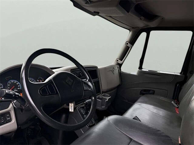 2018 International DuraStar 4300