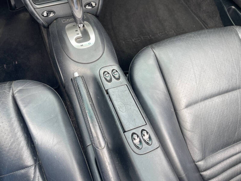 2000 Porsche 911 Carrera