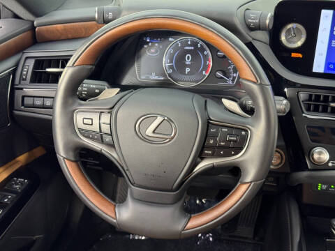 2024 Lexus ES 350 Ultra Luxury