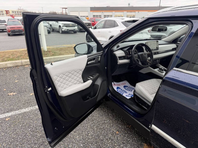 2022 Mitsubishi Outlander SEL