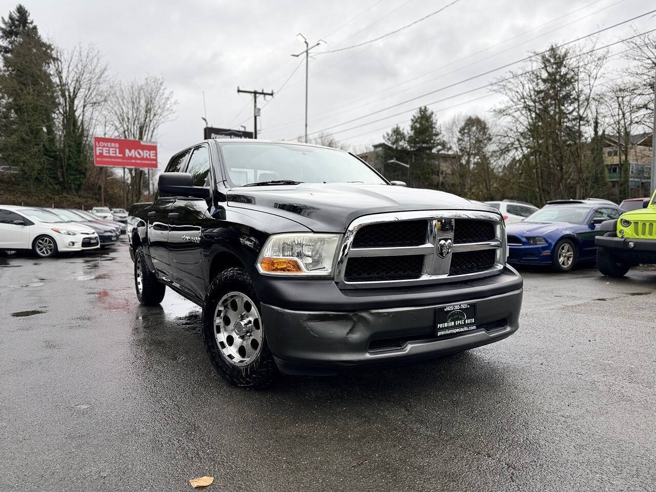 2011 RAM 1500 ST 4x2 4dr Crew Cab 5.5 ft. SB Pickup's photo