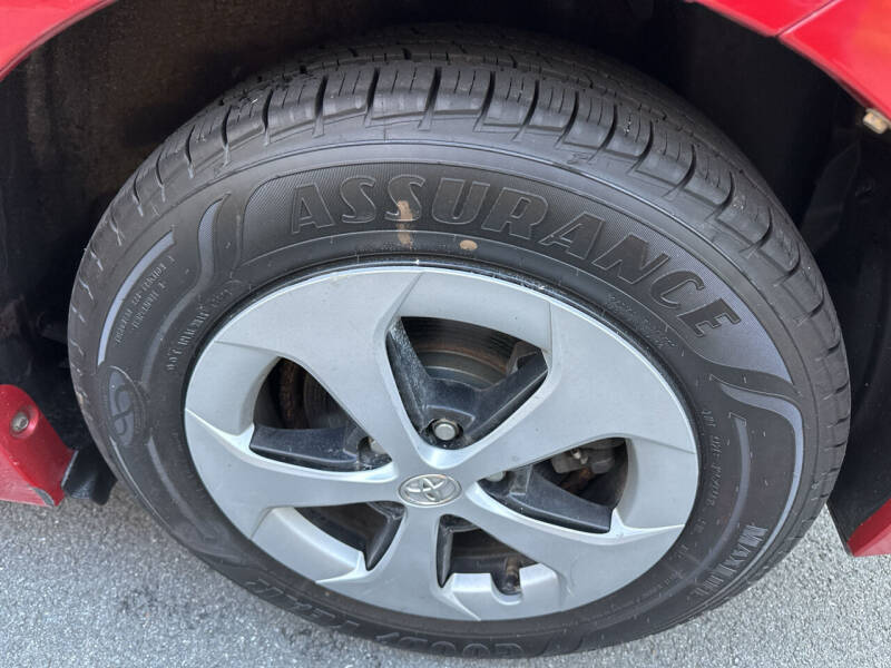 2012 Toyota Prius Two