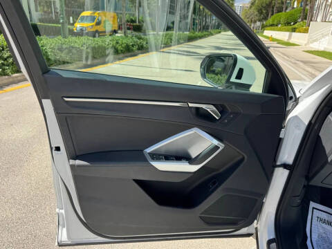 2025 Audi Q3 quattro S line Premium 45 TFSI