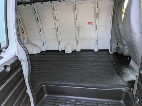 2023 Chevrolet Express 2500