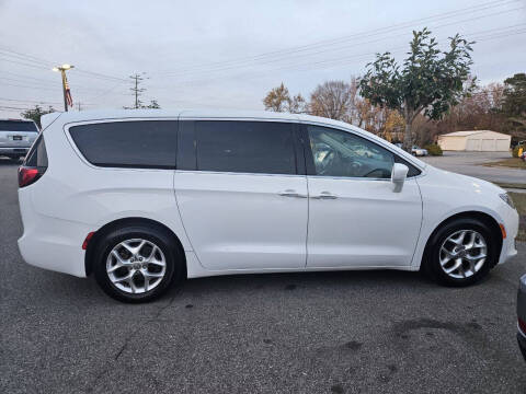 2020 Chrysler Pacifica Touring