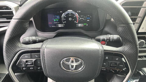 2023 Toyota Sequoia SR5