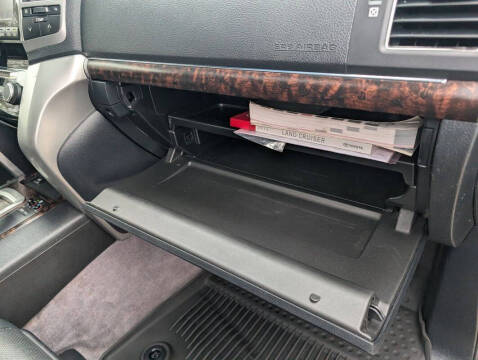 2013 Toyota Land Cruiser