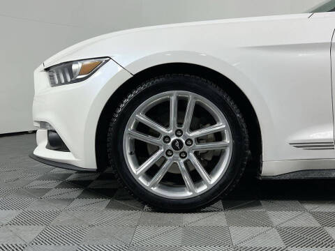 2017 Ford Mustang EcoBoost Premium