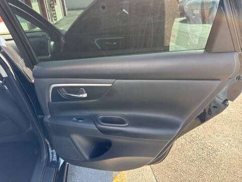 2017 Nissan Altima 2.5 SR