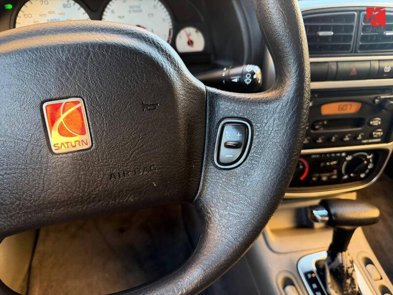 2005 Saturn L300