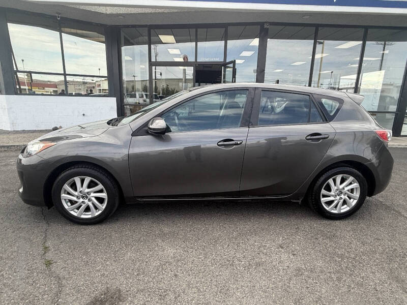 2013 Mazda MAZDA3 i Touring