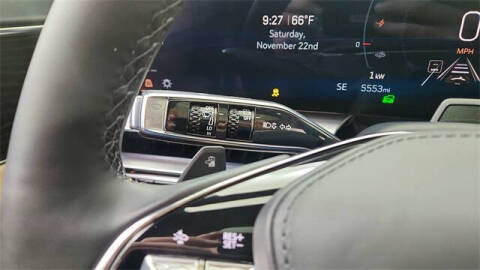 2025 Cadillac LYRIQ Luxury 3